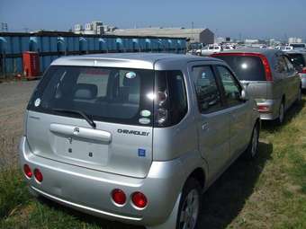2004 Suzuki Chevrolet Cruze Pictures