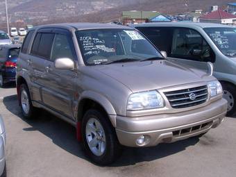 2004 Suzuki Escudo Pictures