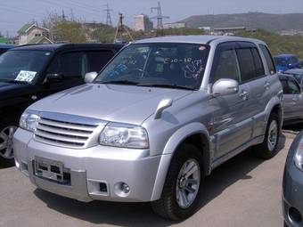 2004 Suzuki Escudo Images