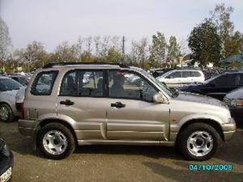 2003 Suzuki Grand Vitara Pictures
