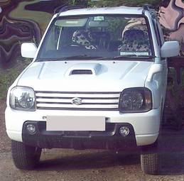 2003 Suzuki Jimny Pictures