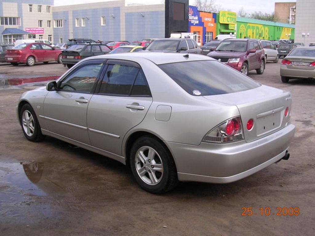2002 Toyota altezza review