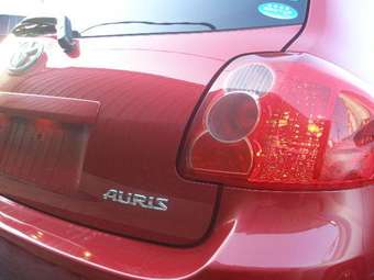 2007 Toyota Auris Pictures