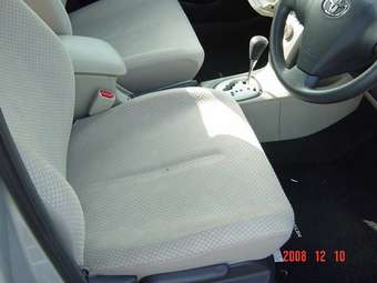 2007 Toyota Belta Photos