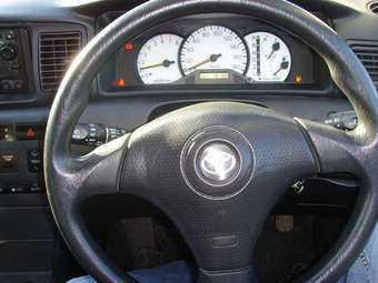 2002 Toyota Corolla Runx Photos