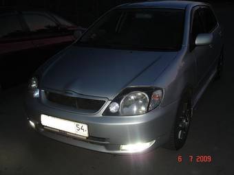 2002 Toyota Corolla Runx Pictures