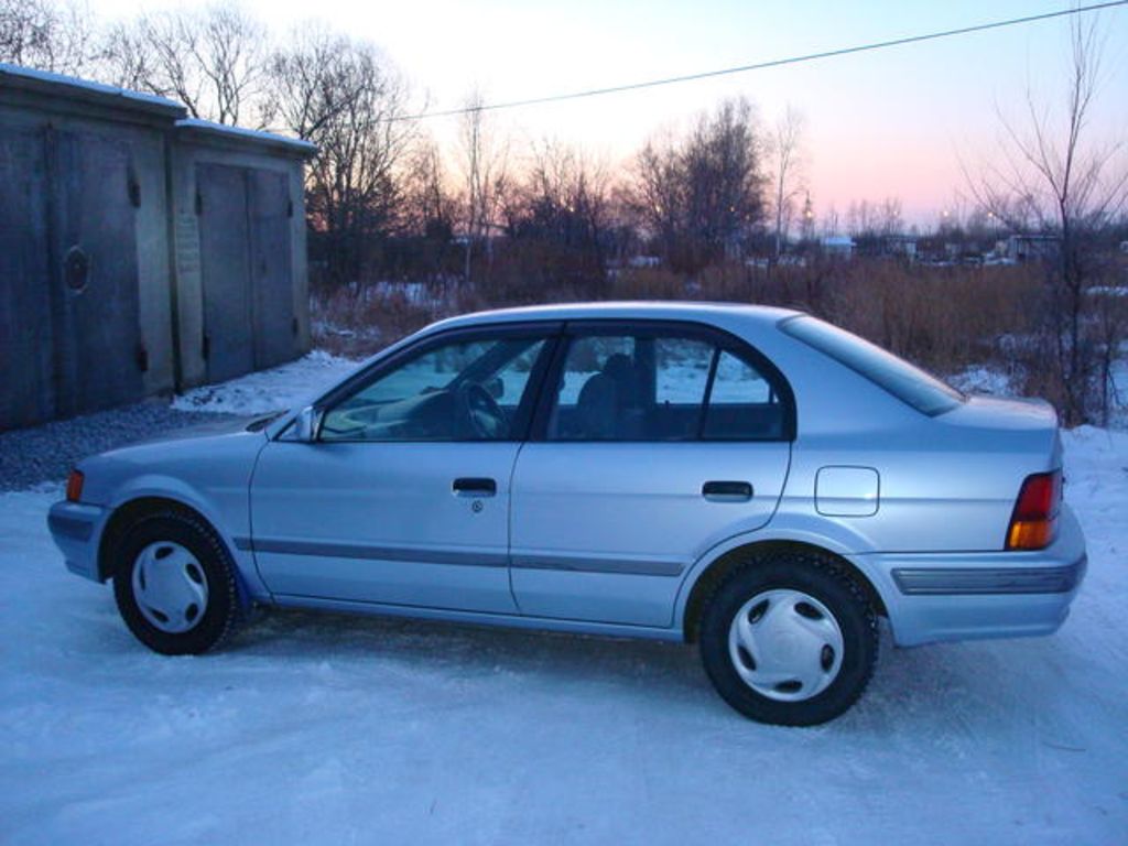 Toyota corsa pictures