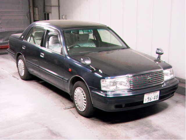 1999 Toyota Crown Pics
