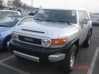 2009 Toyota FJ Cruiser Pictures