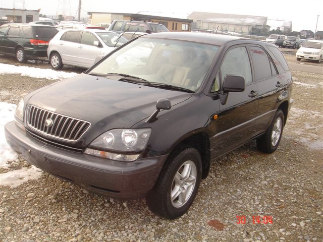 Features 2000 toyota harrier