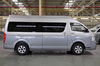 2009 Toyota Hiace Pictures