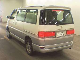 1999 Toyota Hiace Regius Pictures