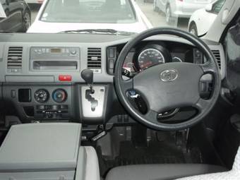 2008 Toyota Hiace Van Pictures