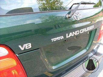 2004 Toyota Land Cruiser Photos