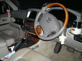 2005 Toyota Land Cruiser Cygnus Pictures