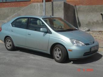2002 Toyota Prius Photos