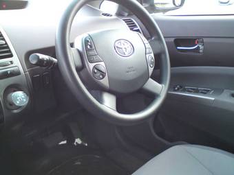 2003 Toyota Prius Photos