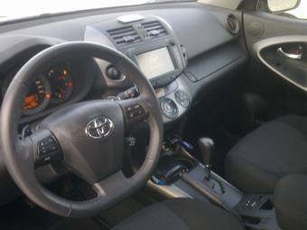2011 Toyota RAV4 Pics