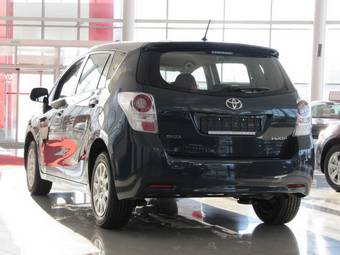 2009 Toyota Verso Pictures