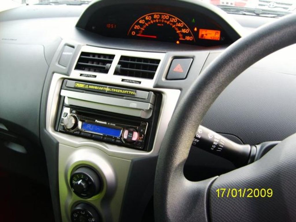 2007 Toyota Vitz