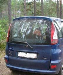 2003 Toyota Yaris Pictures
