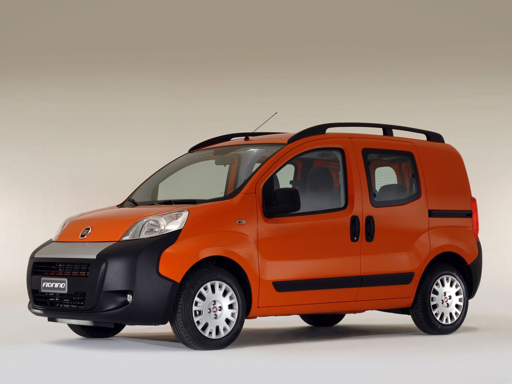 Fiat Fiorino Combi 1 4 8V 73 Hp 2008 2016 Specs And Technical Data