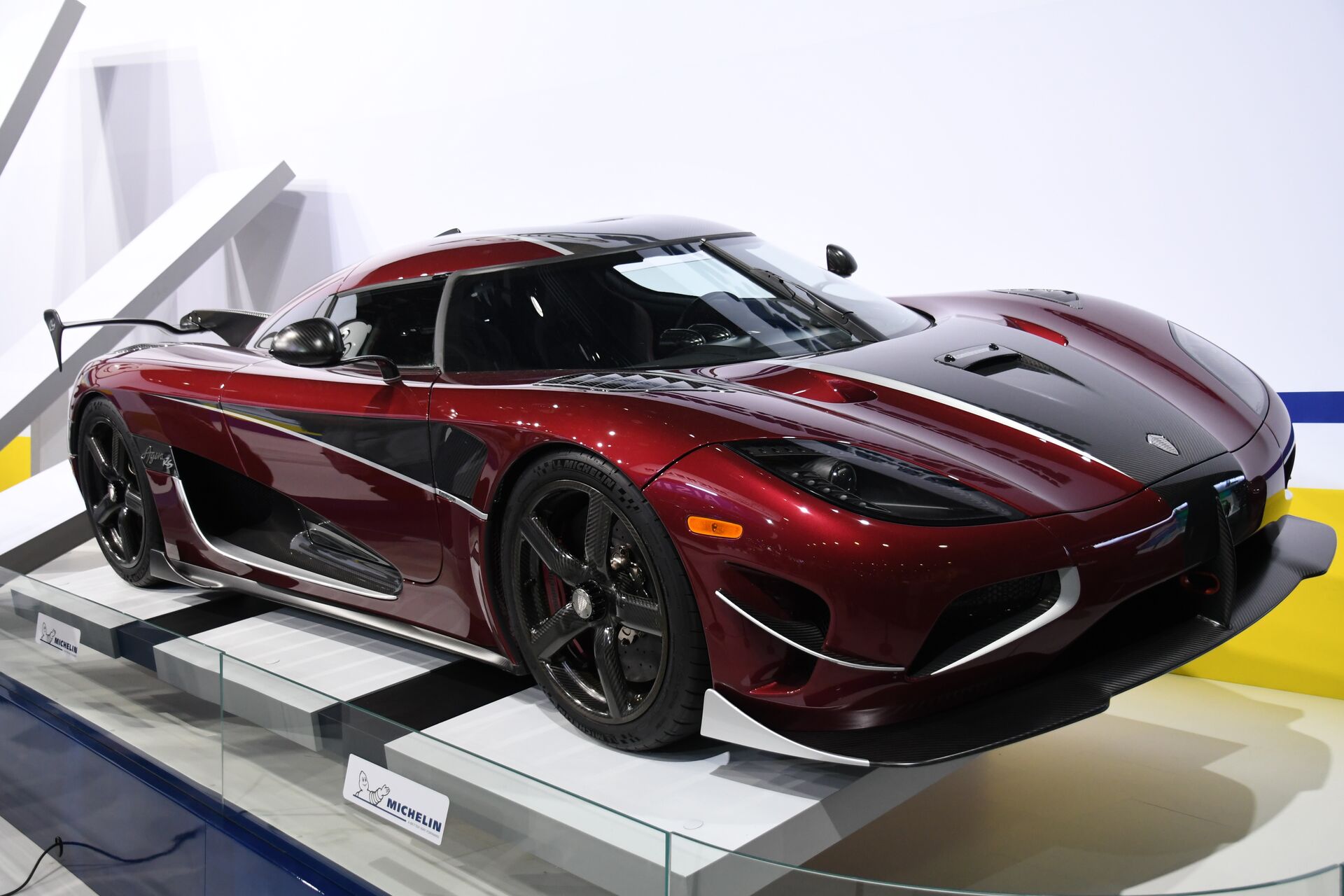 Koenigsegg Agera Rs V Hp Automatic Specs And