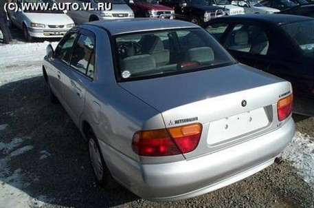 1996 Mitsubishi Carisma