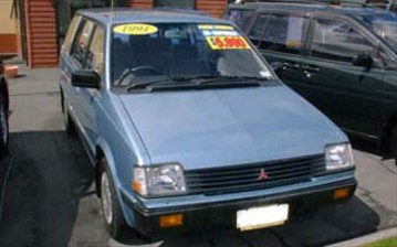 1989 Mitsubishi Chariot