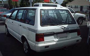 1989 Mitsubishi Chariot