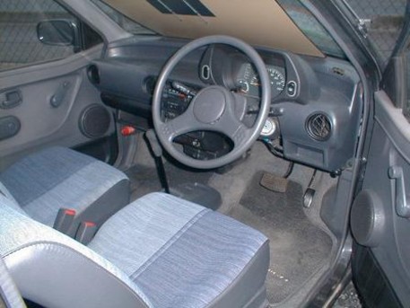 1992 Mitsubishi Minica