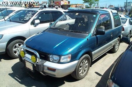 1993 Mitsubishi RVR