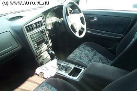 2001 Nissan Stagea