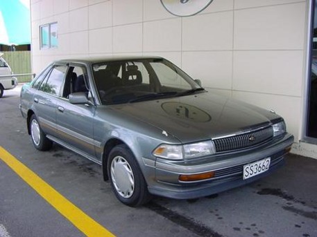 Toyota corona 1989 pics