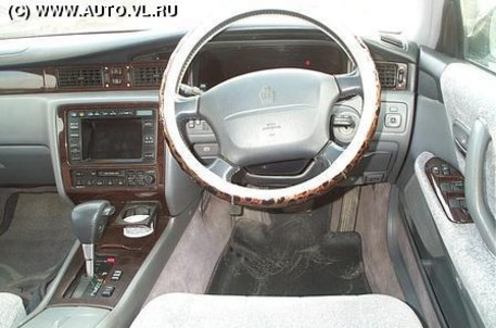 1995 Toyota Crown Majesta Picture