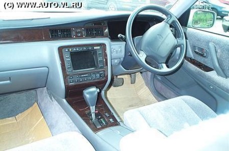 1998 Toyota Crown Majesta