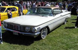 1960 Dynamic 88 Holiday Coupe