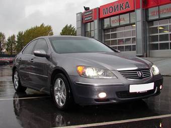2005 Acura RL Images