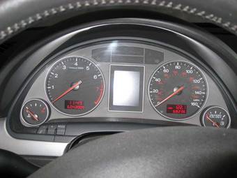 2004 Audi A4 Images