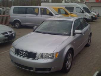 2004 Audi A4 Photos