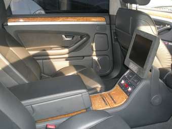 2004 Audi A8 Photos