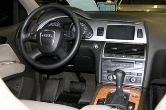 2007 Audi Q7 Photos