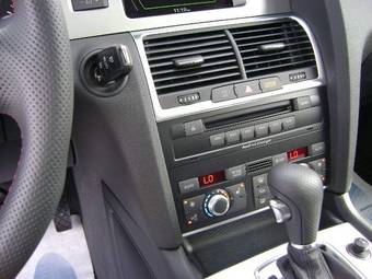 2009 Audi Q7 Pics