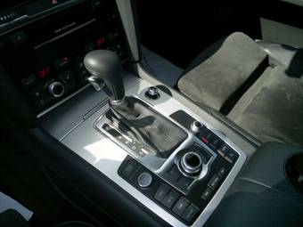 2010 Audi Q7 Pictures