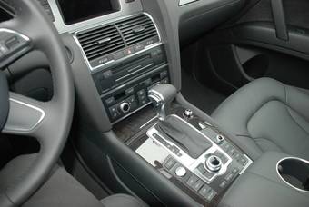 2012 Audi Q7 Photos