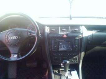 2000 Audi S8 Pictures