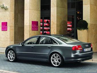 2008 Audi S8 Pictures