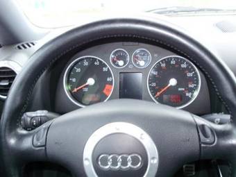 2002 Audi TT Photos
