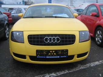 2004 Audi TT Pictures