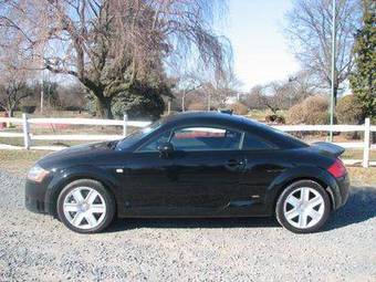 2005 Audi TT Images